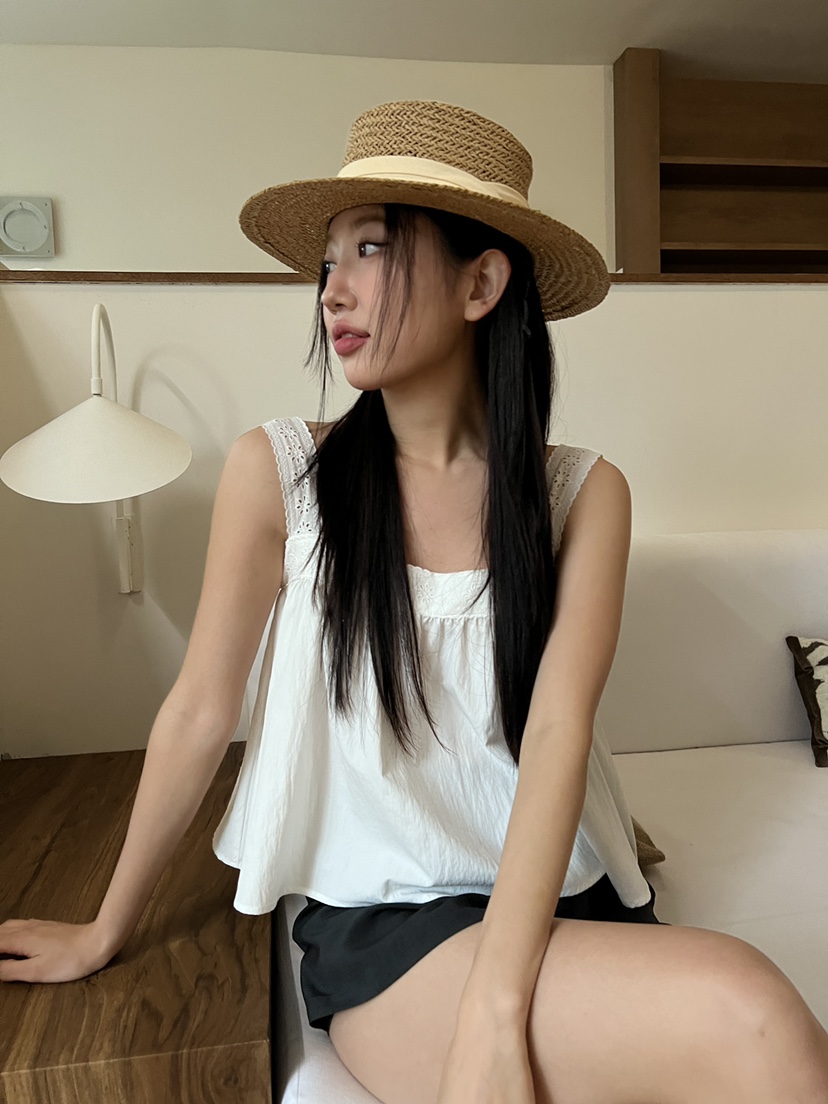 DOUZE韓國代購女裝新款時尚熱賣職業休閑人氣推薦25春夏吊帶背心DOUZE吊帶/背心