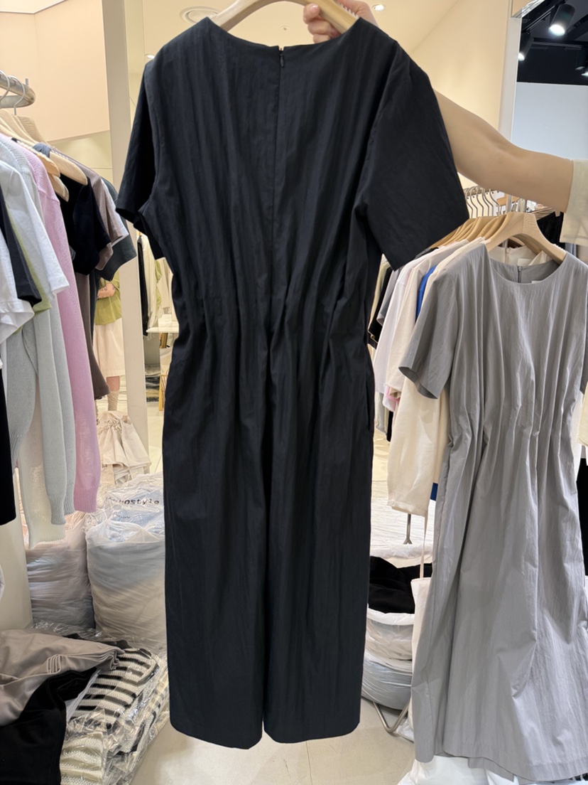 YIKHO STYLE東大門直郵女士新款真品職業推薦25春夏連衣裙YIKHO STYLE連衣裙