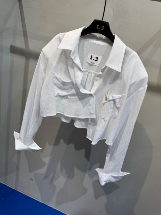 1.3韓國直郵女裝新款真品時尚熱賣人氣25春夏職業襯衫蕾絲衫1.3襯衫/蕾絲衫