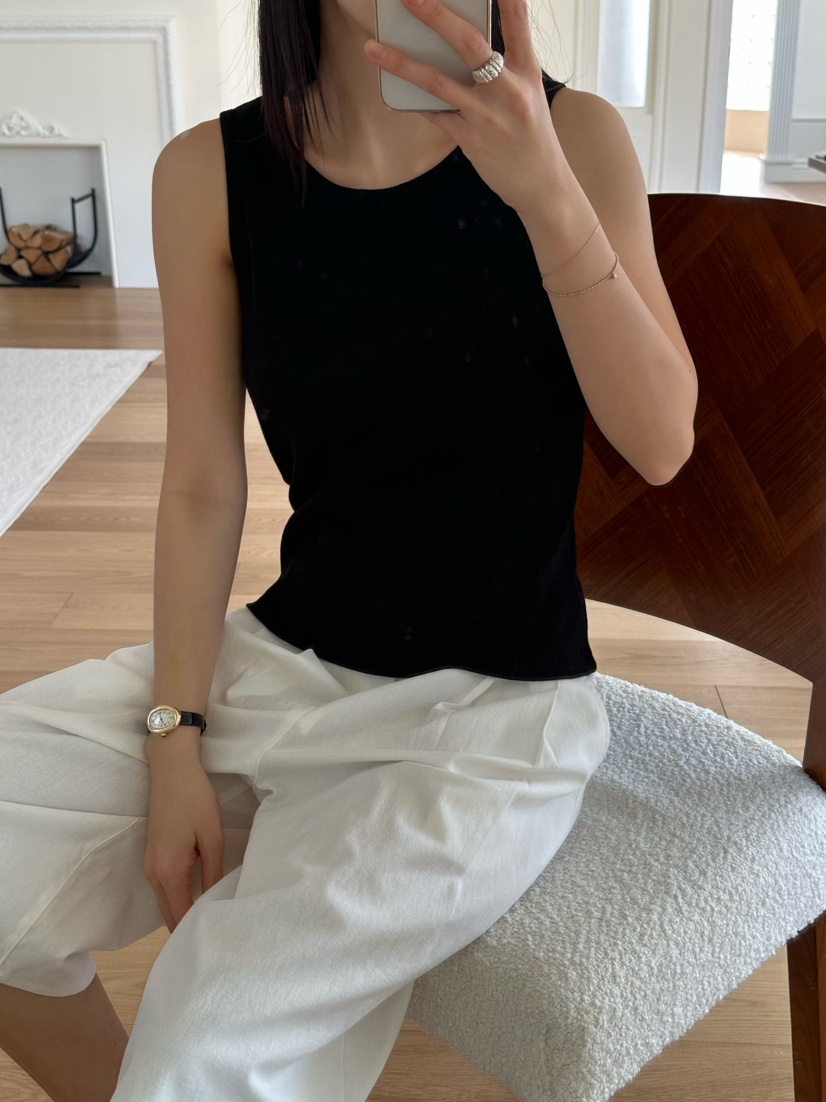 LE VASE韓國代購女士新款職業時尚推薦25春夏熱賣吊帶背心LE VASE吊帶/背心圖色2