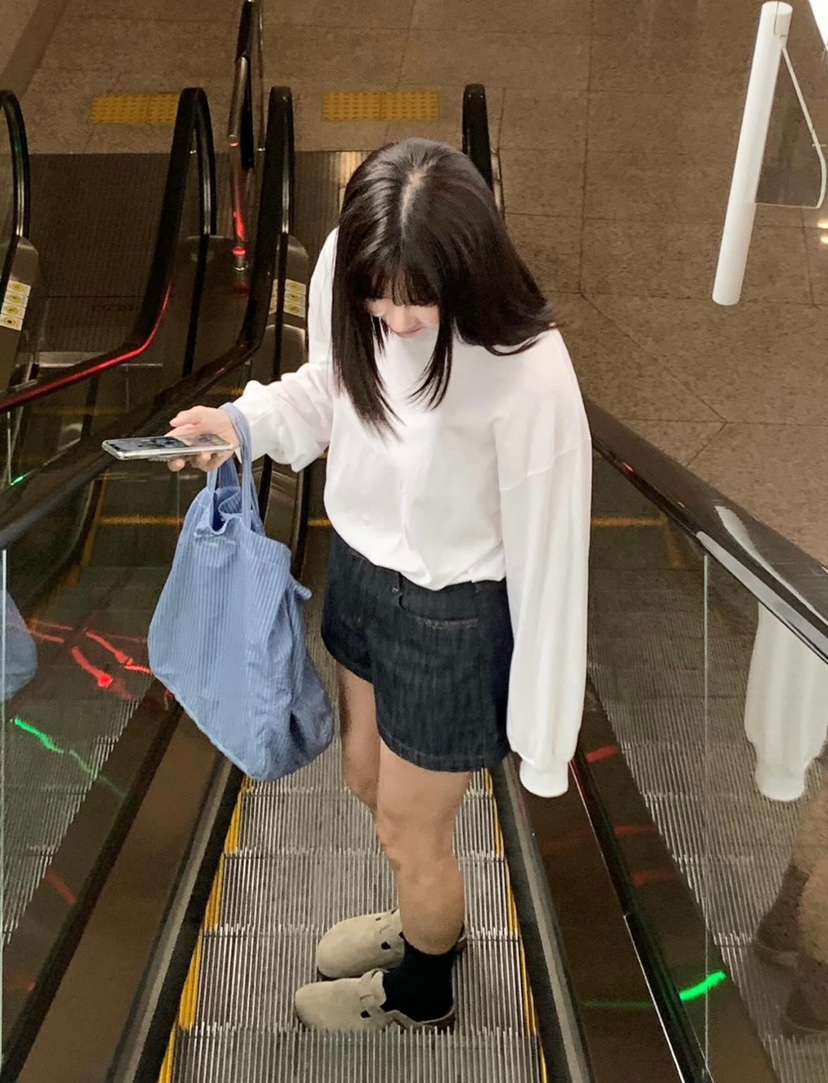 COURGETTE韓國㊣直郵東大門代購女裝新品休閑人氣25春夏長袖T恤COURGETTE長袖T恤