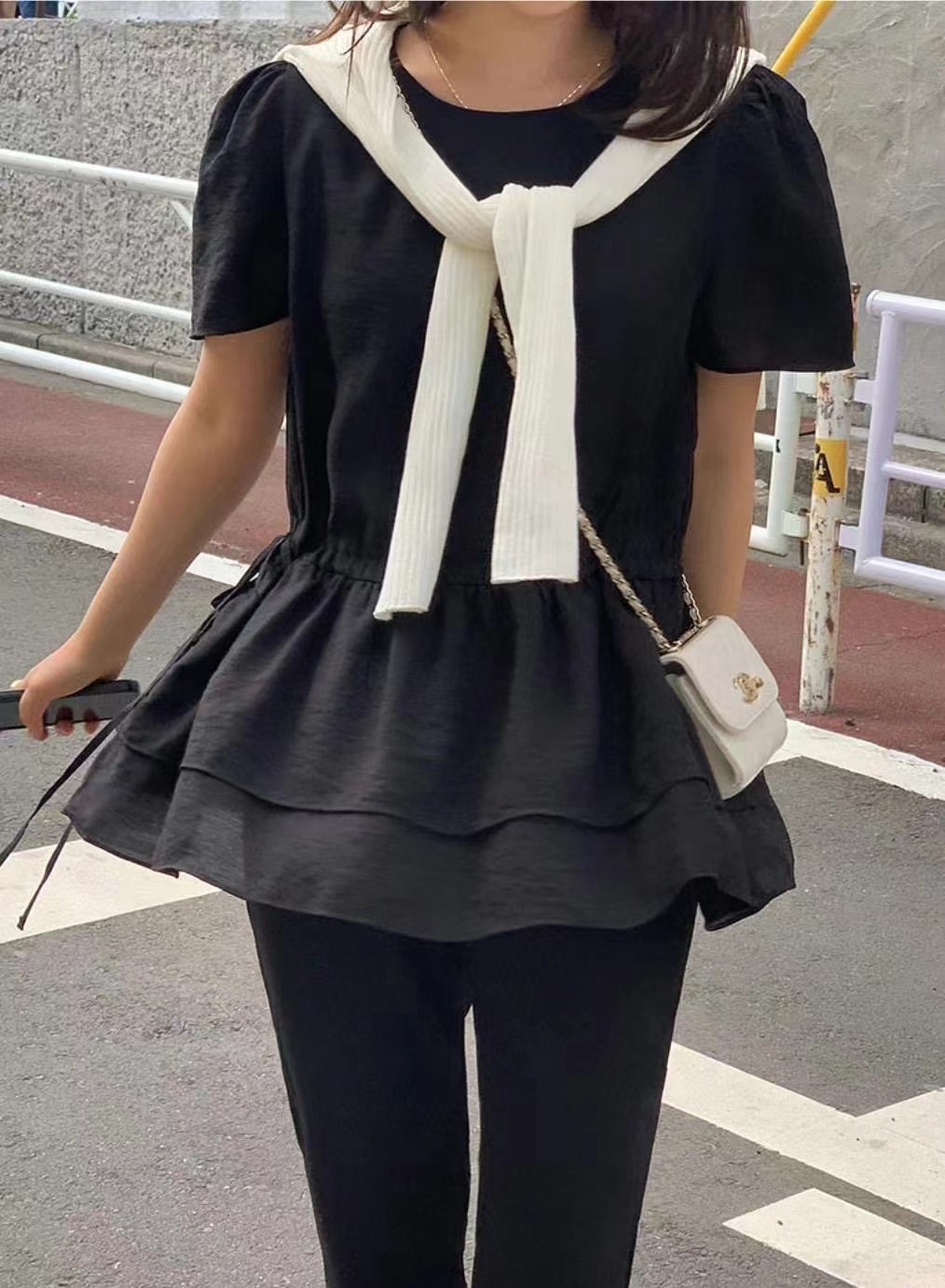 COME HERE韓國㊣直郵東大門代購女裝新品熱賣時尚襯衫蕾絲衫COME HERE襯衫/蕾絲衫圖色2