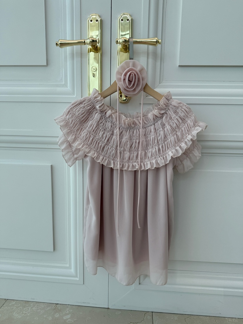 VICTORIA QUEEN韓國直郵㊣女裝新款推薦熱賣襯衫蕾絲衫含花VICTORIA QUEEN襯衫/蕾絲衫圖色2