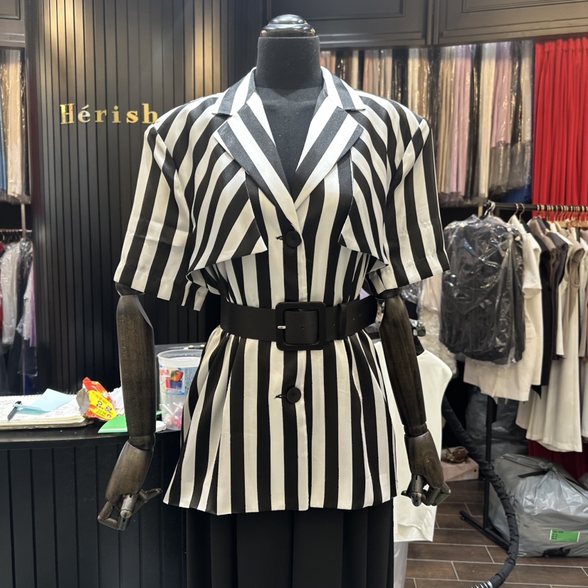 HERISH-HAUTE韓國直郵㊣女裝新品推薦25春夏夾克含腰帶條紋HERISH-HAUTE夾克