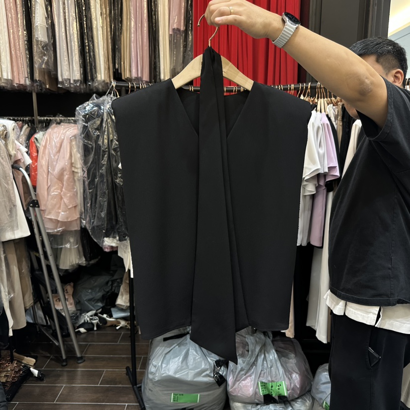 HERISH-HAUTE韓國直郵㊣東大門實拍女裝新款熱賣吊帶背心含圍巾HERISH-HAUTE吊帶/背心圖色2