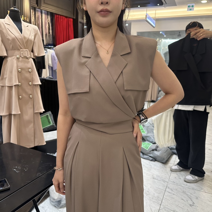 HERISH-HAUTE韓國直郵㊣女裝新款休閑推薦人氣熱賣吊帶背心HERISH-HAUTE吊帶/背心圖色2