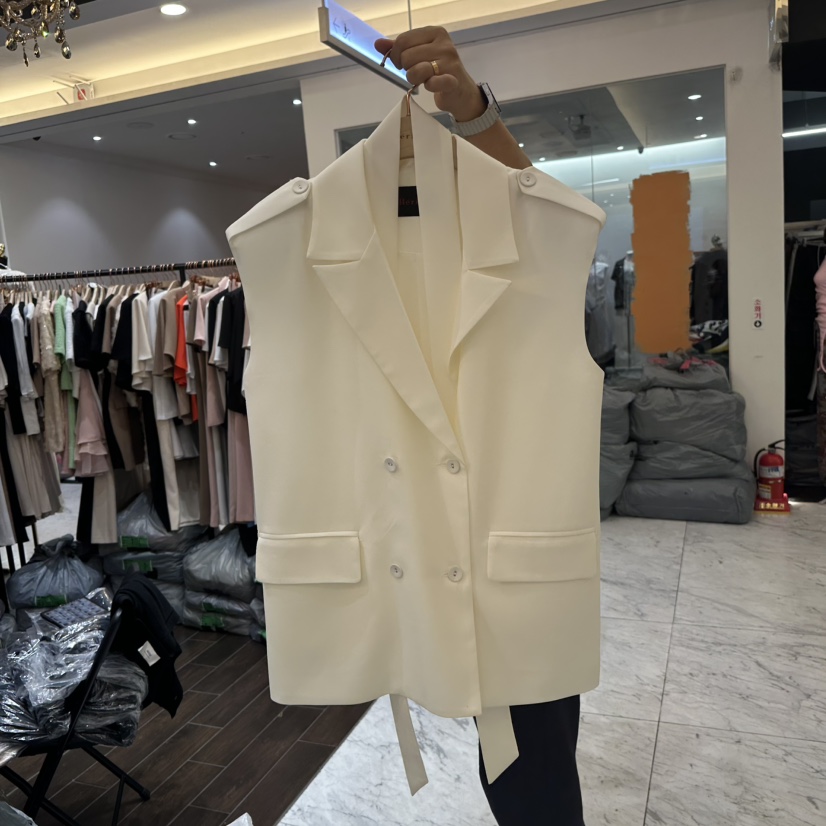 HERISH-HAUTE韓國直郵㊣東大門實拍女裝新品推薦馬甲含腰帶HERISH-HAUTE馬甲圖色3