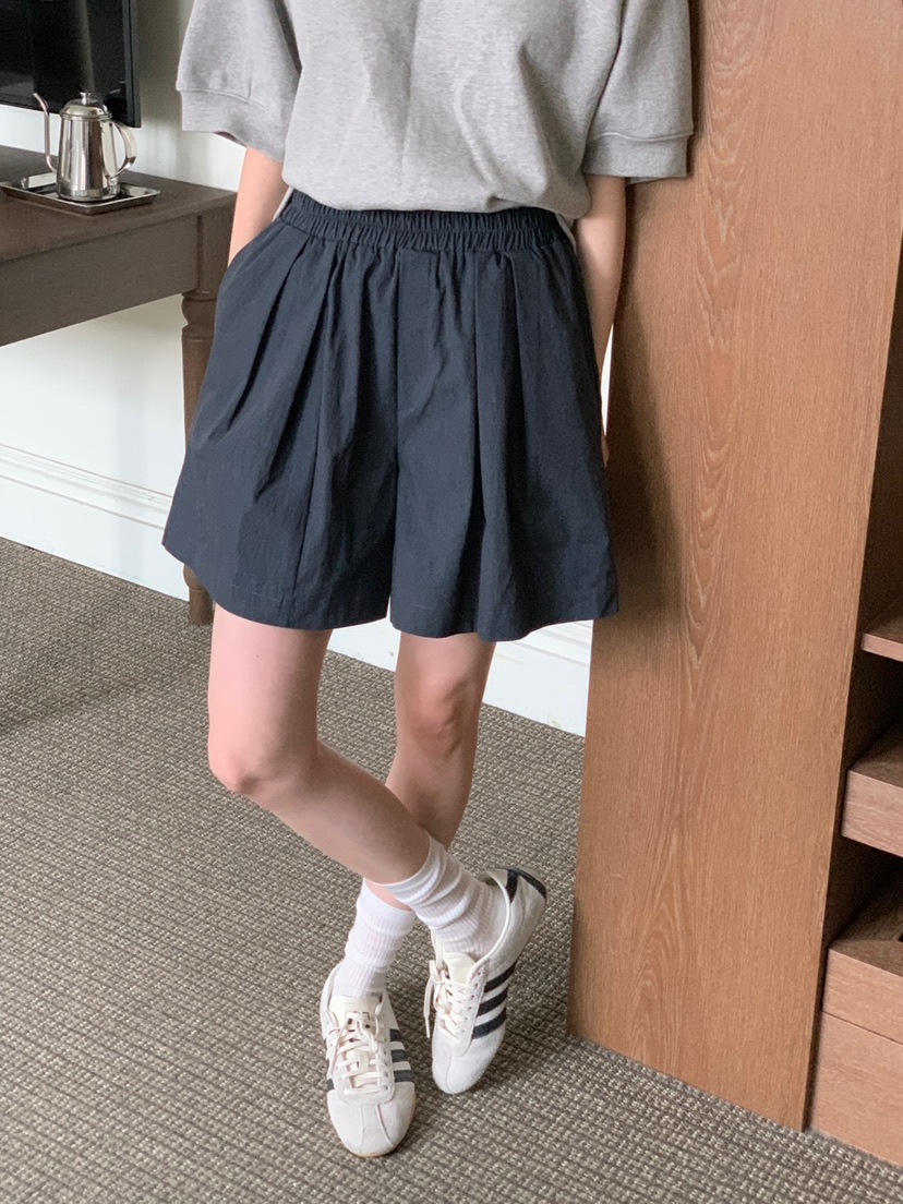 PLANTS ON GRAY韓國直郵女裝新品25春夏熱賣休閑職業短褲PLANTS ON GRAY短褲圖色1