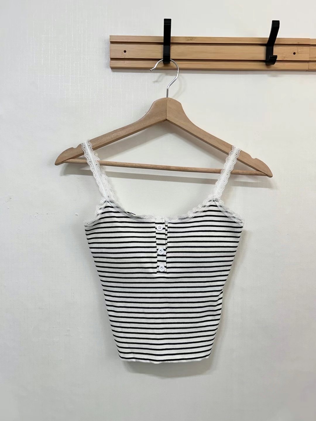 BLACK PIG東大門實拍女裝新品真品25春夏吊帶背心蕾絲紐扣VIVIAN_LEE吊帶/背心圖色3