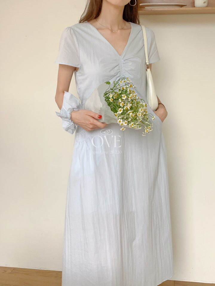 OVE韓國代購女士新品25春夏人氣休閑熱賣時尚職業推薦連衣裙OVE連衣裙