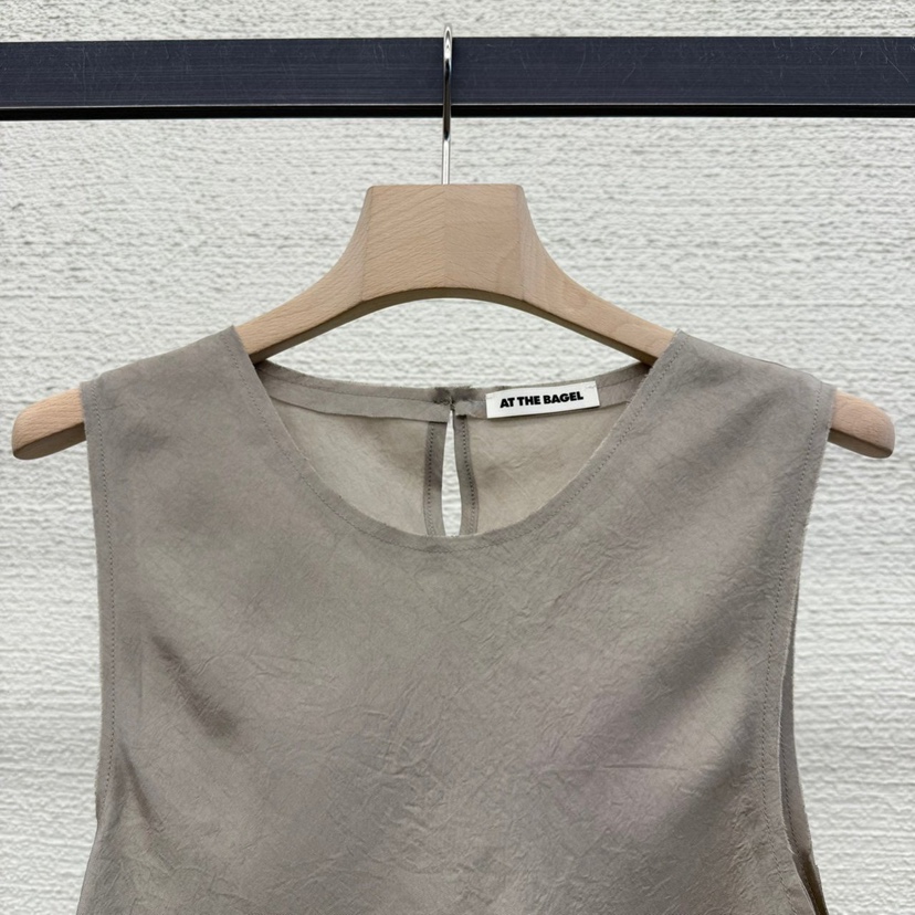 AT THE BAGEL東大門代購女士新款職業時尚推薦真品吊帶背心AT THE BAGEL吊帶/背心