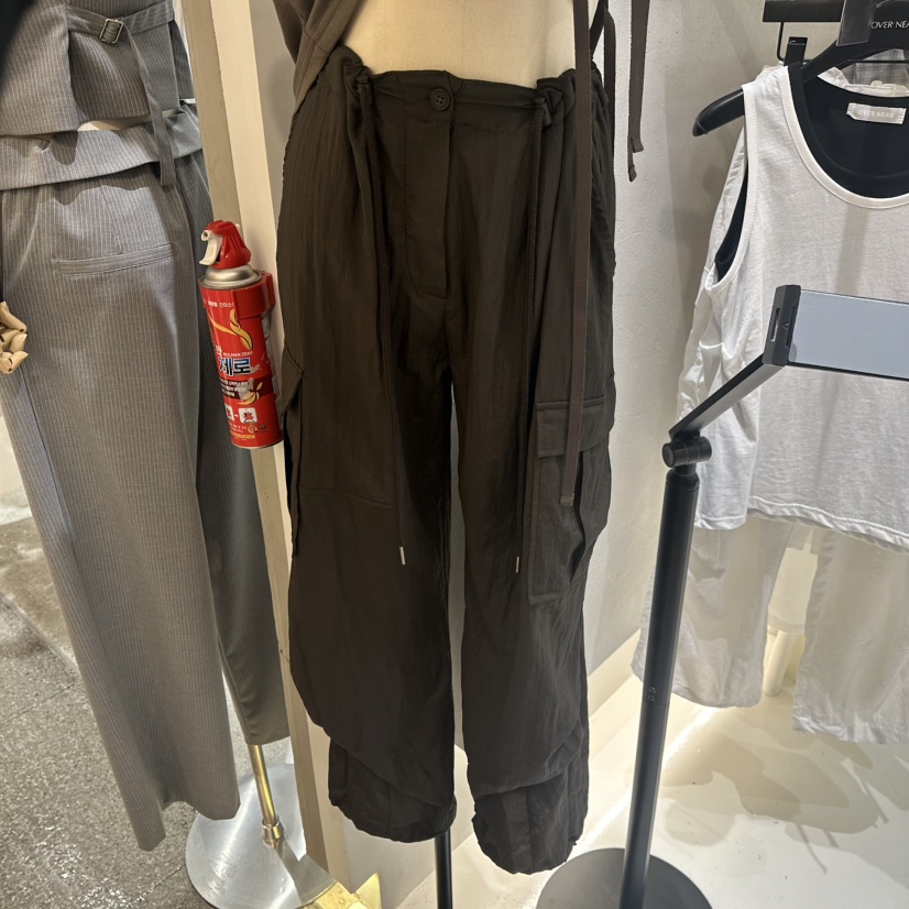 OVER NEAP東大門代購女裝新款25春夏熱賣真品休閑職業休閑褲OVER NEAR休閑褲圖色2