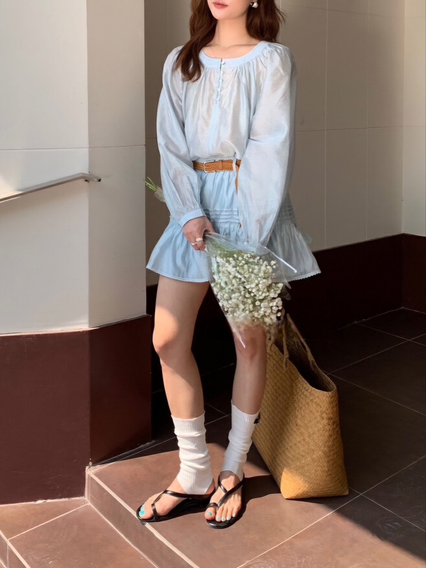 STRAWBERRY東大門直郵女裝新品熱賣時尚真品休閑套裝含腰帶STRAWBERRY套裝