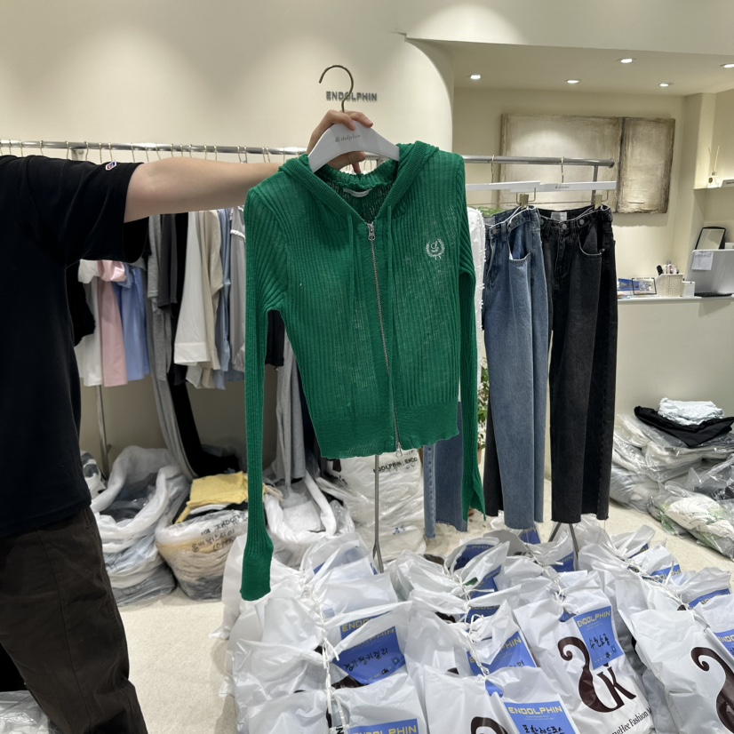 ENDOLPHIN東大門代購女裝新品25春夏時尚人氣針織衫連帽衫刺繡ENDOLPHIN針織衫圖色2