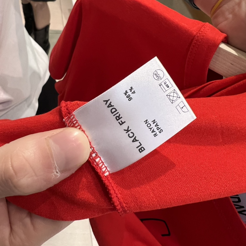BLACKFRIDAY東大門代購女士新款時尚休閑25春夏職業熱賣T恤BLACK FRIDAYT恤
