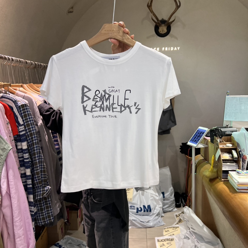 BLACKFRIDAY東大門代購女士新款時尚休閑25春夏職業熱賣T恤BLACK FRIDAYT恤