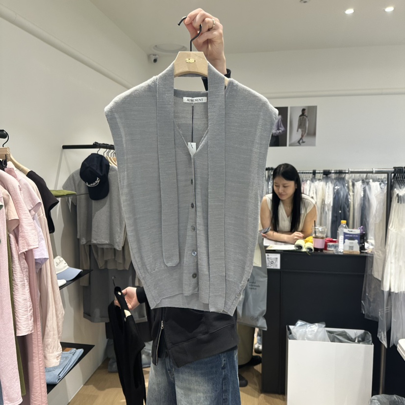aube nunt韓國代購女裝新款真品熱賣25春夏吊帶背心含脖帶aube nunt吊帶/背心圖色2