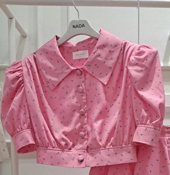 NADA韓國直郵女士新品真品人氣25春夏職業襯衫蕾絲衫泡泡袖NADA襯衫/蕾絲衫圖色2