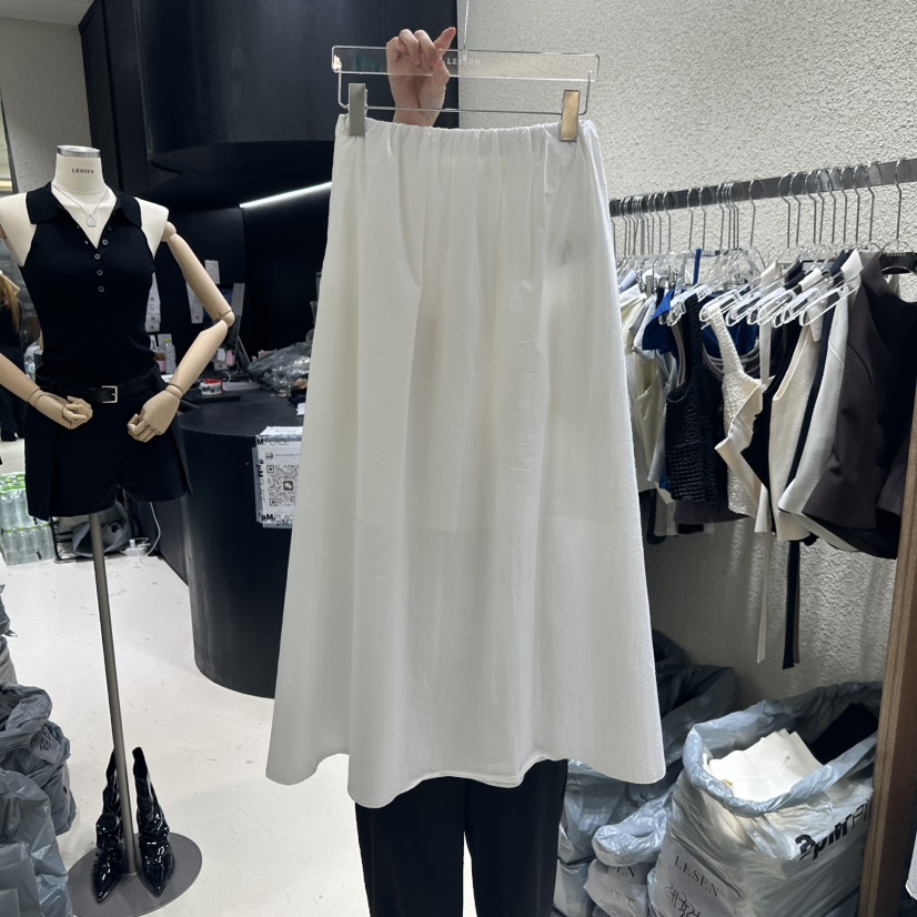 LESSEN韓國直郵女士新品25春夏時尚休閑推薦職業真品人氣長裙LESSEN長裙