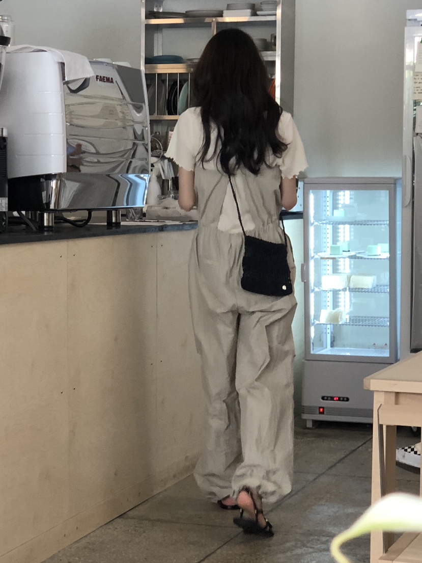 ERUME東大門直郵女裝新款人氣25春夏熱賣職業推薦真品背帶褲ERUME背帶褲
