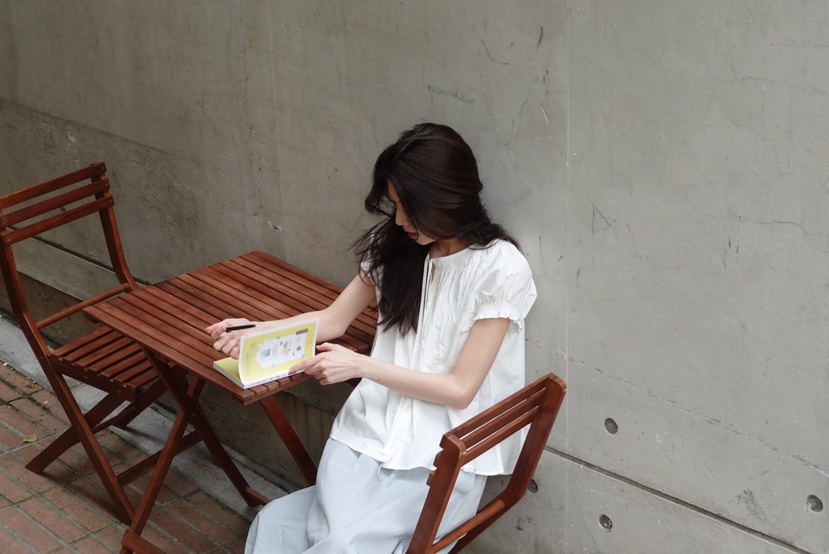 ERUME韓國直郵女士新品休閑推薦人氣時尚職業熱賣襯衫蕾絲衫ERUME襯衫/蕾絲衫