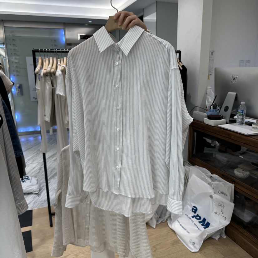 OURIN韓國直郵女士新品熱賣真品時尚職業休閑人氣襯衫蕾絲衫OURIN襯衫/蕾絲衫圖色1