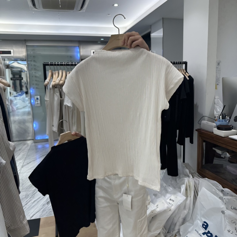 OURIN韓國直郵女士新款真品人氣休閑25春夏熱賣襯衫蕾絲衫褶皺OURIN襯衫/蕾絲衫