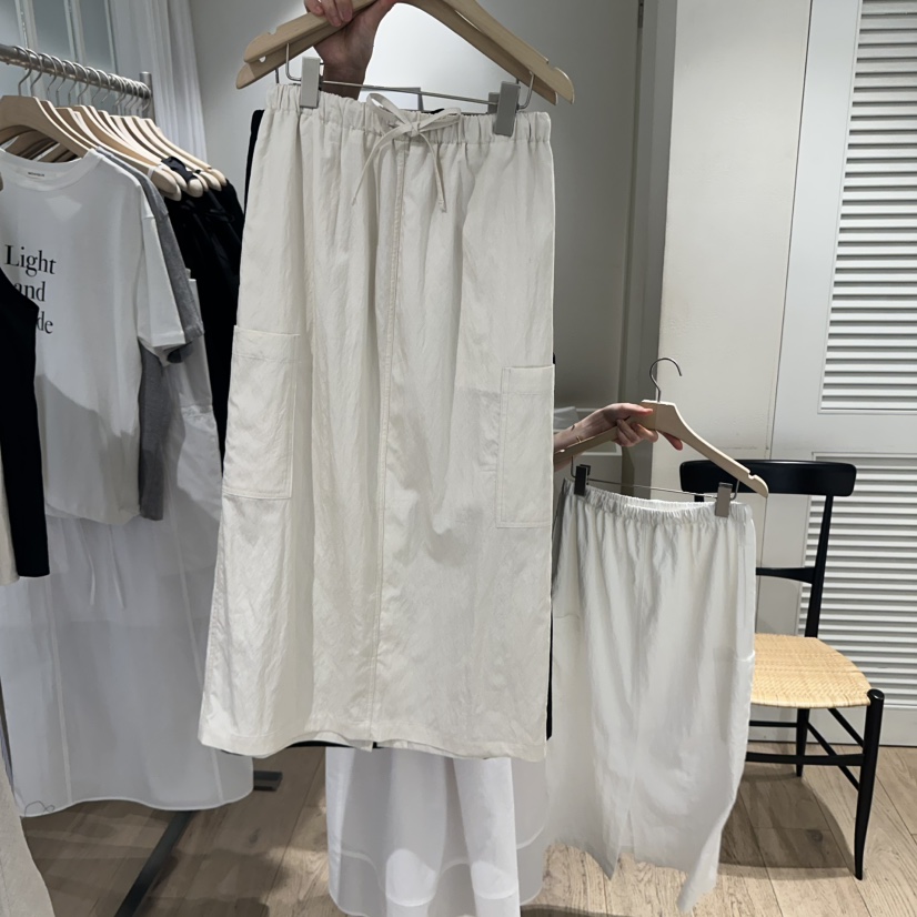 MONIQUE韓國代購女士新款休閑真品25春夏熱賣時尚職業推薦長裙MONIQUE長裙圖色2