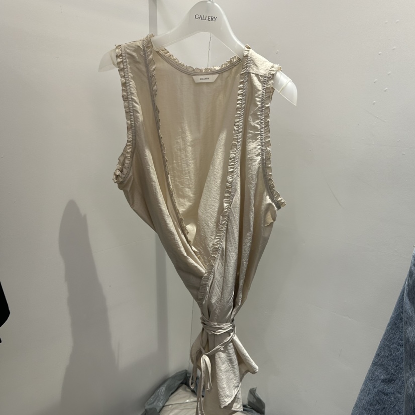 GALLERY-P東大門直郵女士新品熱賣休閑職業吊帶背心含腰繩GALLERY吊帶/背心圖色2