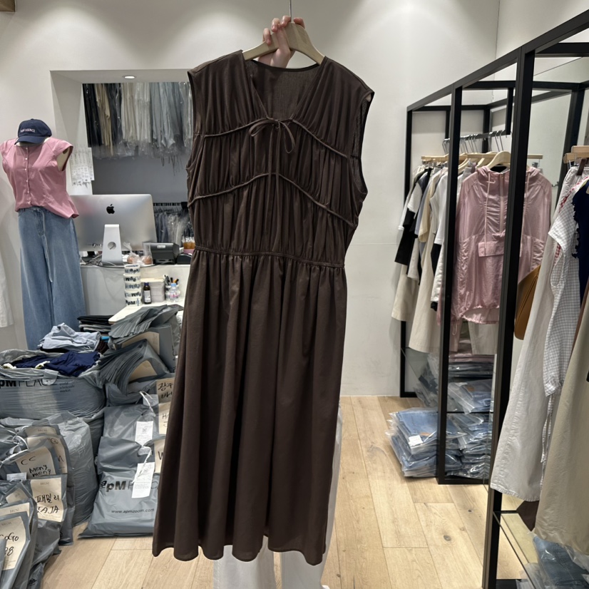 BRUNI/RICOTTA東大門直郵女裝新款真品25春夏熱賣人氣連衣裙BRUNI/RICOTTA連衣裙