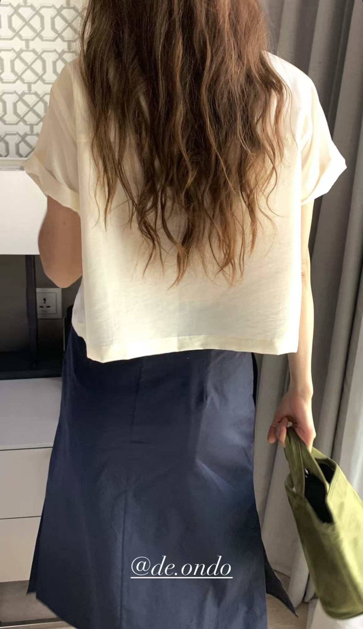 DE ONDO東大門實拍女裝新款熱賣真品職業25春夏襯衫蕾絲衫V領DE ONDO襯衫/蕾絲衫