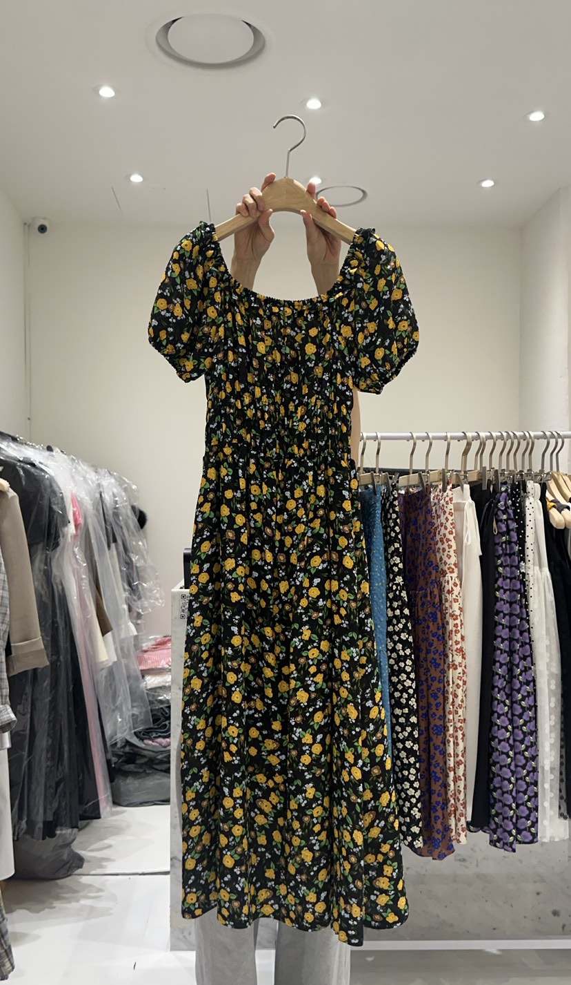 LUCIA韓國代購女裝新款人氣職業熱賣25春夏時尚真品連衣裙喇叭LUCIA連衣裙圖色2