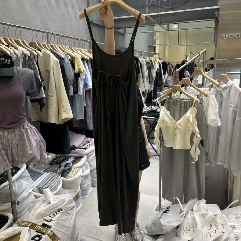 UOOV韓國直郵㊣女裝新款人氣熱賣時尚休閑25春夏推薦連衣裙UOOV連衣裙