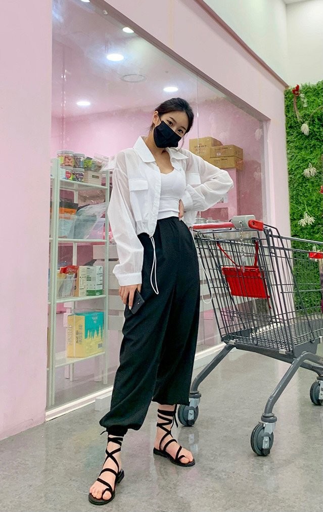 AVEC-OT韓國㊣直郵東大門代購女裝新品時尚人氣襯衫蕾絲衫AVEC-OT襯衫/蕾絲衫