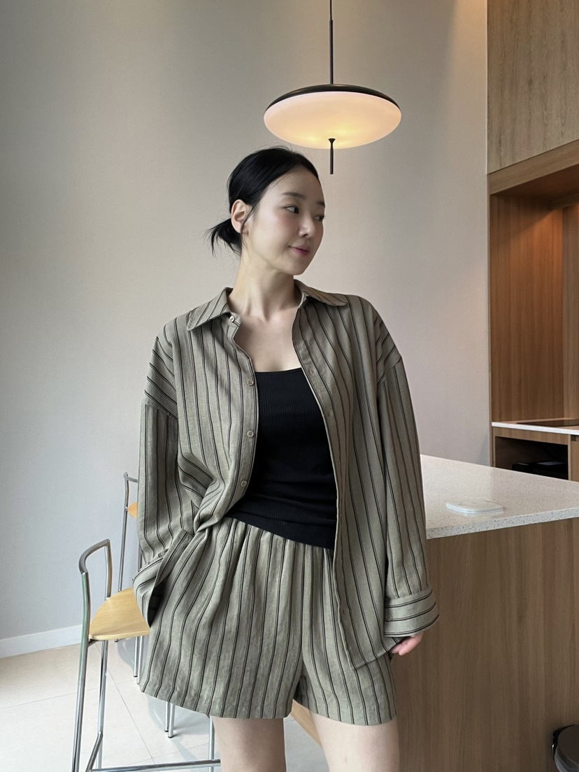 VERNI韓國直郵㊣東大門實拍女裝新品時尚推薦熱賣人氣25春夏套裝VERNI套裝
