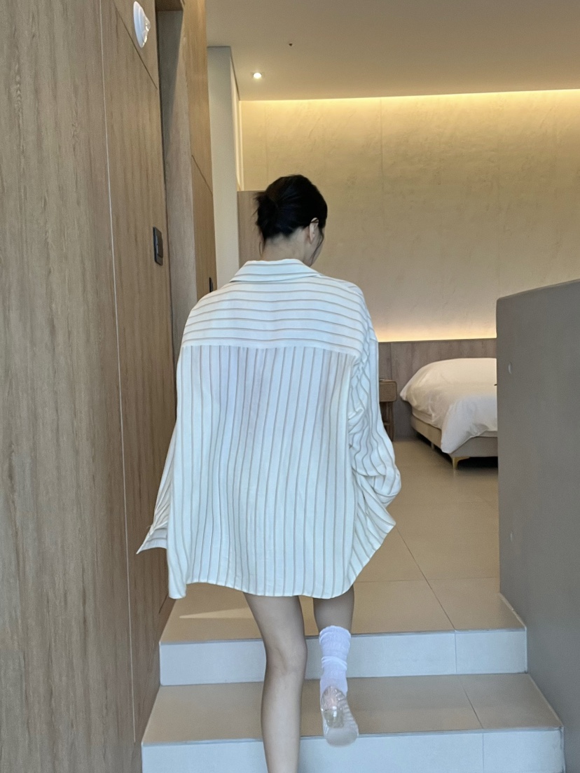 VERNI韓國直郵㊣東大門實拍女裝新品時尚推薦熱賣人氣25春夏套裝VERNI套裝