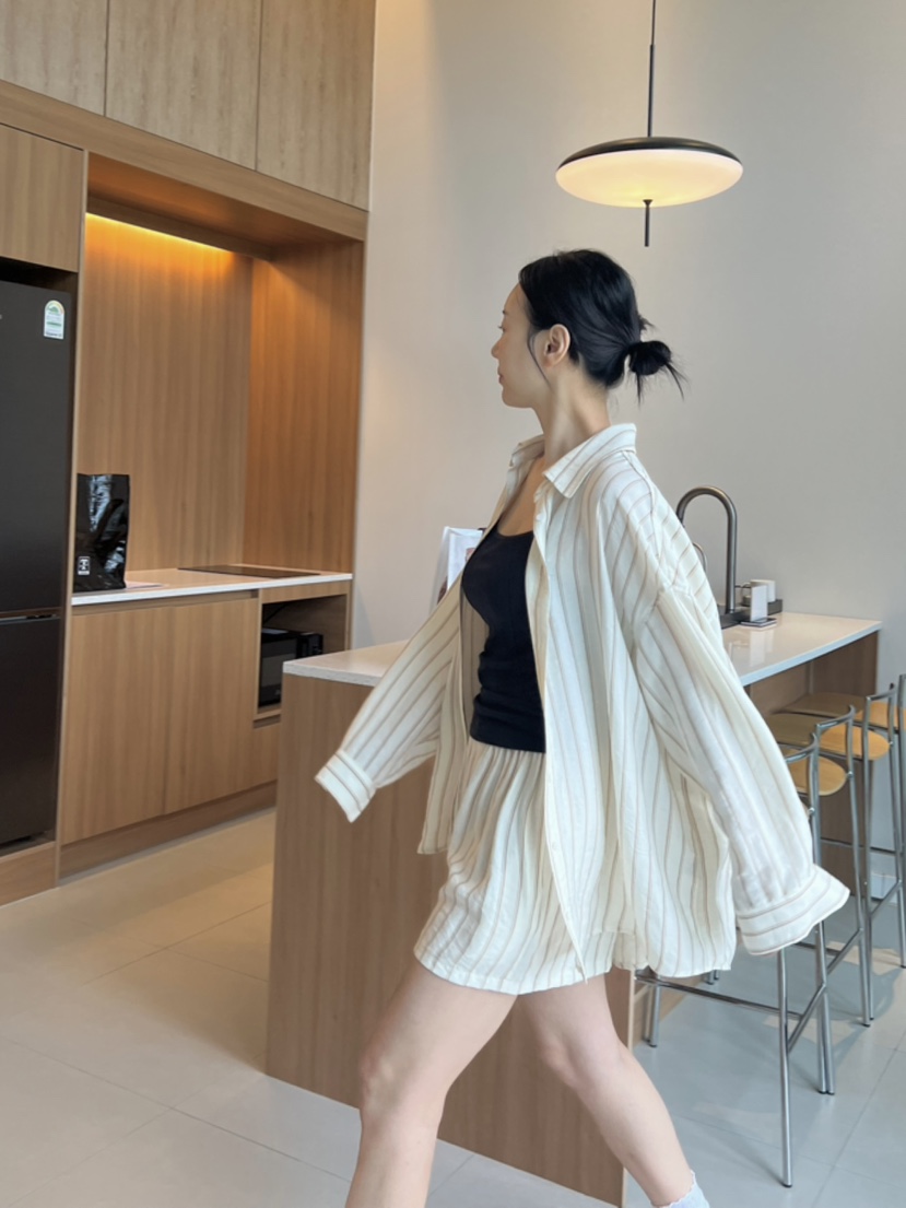 VERNI韓國直郵㊣東大門實拍女裝新品時尚推薦熱賣人氣25春夏套裝VERNI套裝