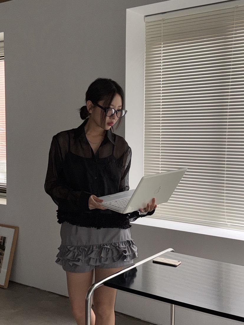 SUNDER MARKET韓國㊣直郵東大門代購女裝新品推薦襯衫蕾絲衫透明SUNDER MARKET襯衫/蕾絲衫