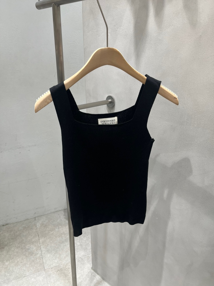 EVERCOMMERCE METICULOUSLY DESIGNED直郵韓國代購㊣女裝新品推薦吊帶背心EVERCOMMERCE METICULOUSLY DESIGNED吊帶/背心