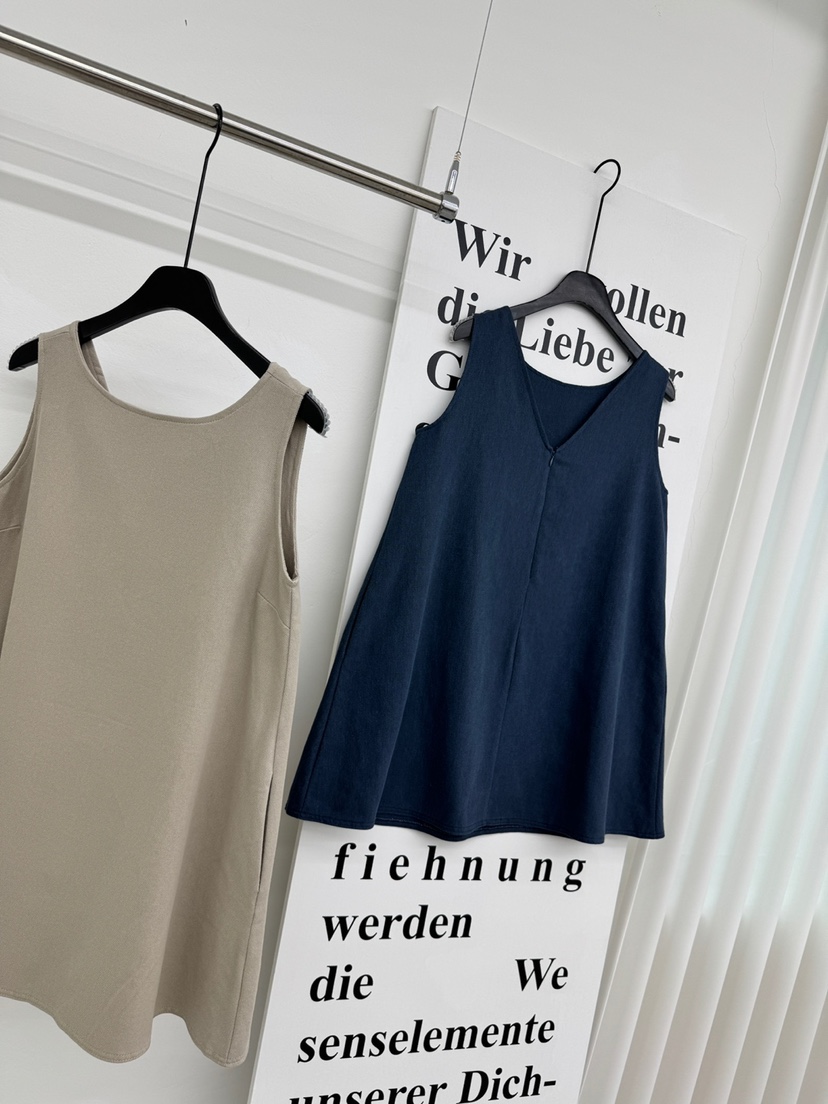 RED-A韓國直郵㊣女裝新品25春夏熱賣時尚休閑人氣連衣裙V領RED-A連衣裙