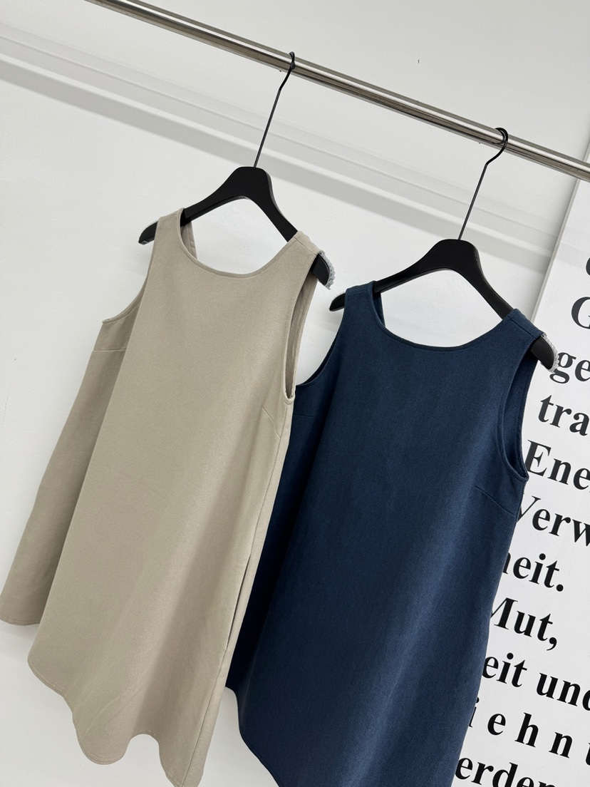 RED-A韓國直郵㊣女裝新品25春夏熱賣時尚休閑人氣連衣裙V領RED-A連衣裙