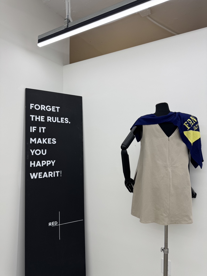 RED-A韓國直郵㊣女裝新品25春夏熱賣時尚休閑人氣連衣裙V領RED-A連衣裙