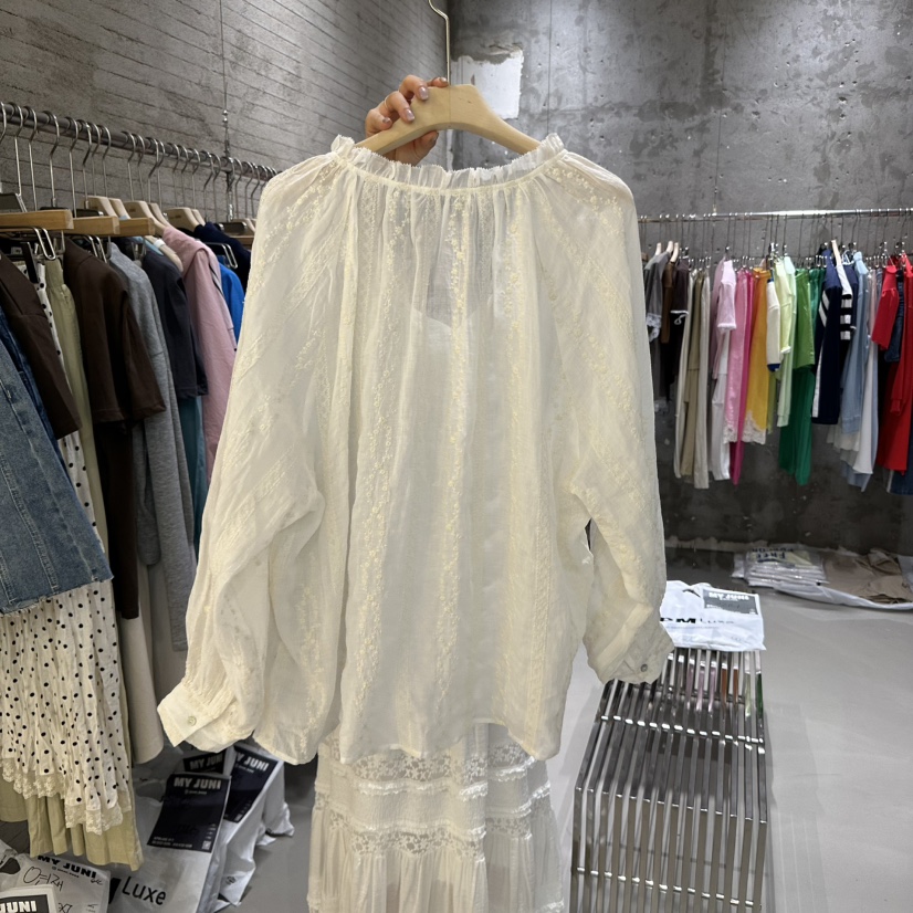 JUNI韓國直郵㊣東大門實拍女裝新品人氣熱賣時尚襯衫蕾絲衫my juni襯衫/蕾絲衫