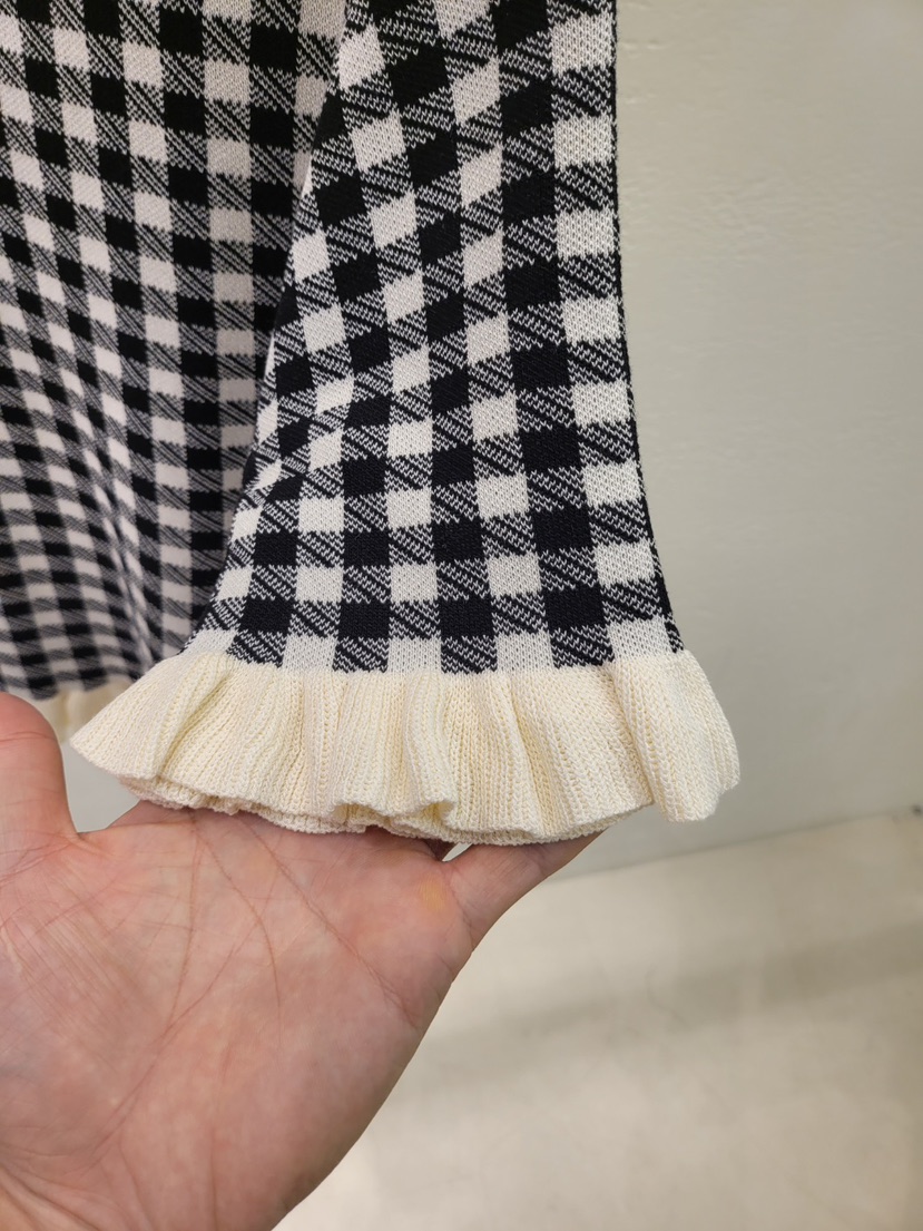 空韓國直郵㊣女裝新品休閑熱賣人氣25春夏時尚推薦針織衫格紋THE OTHER針織衫