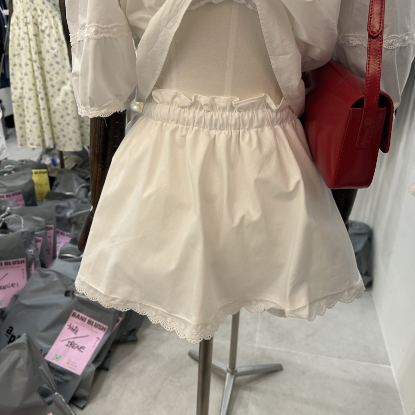 BANI BLUSH韓國㊣直郵東大門代購女裝新品推薦時尚熱賣裙褲BANI BLUSH裙褲