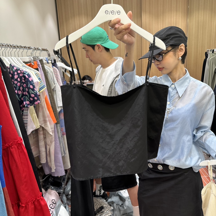 E/E/E韓國直郵㊣東大門實拍女裝新品25春夏吊帶背心亞麻紐扣E/E/E吊帶/背心圖色2