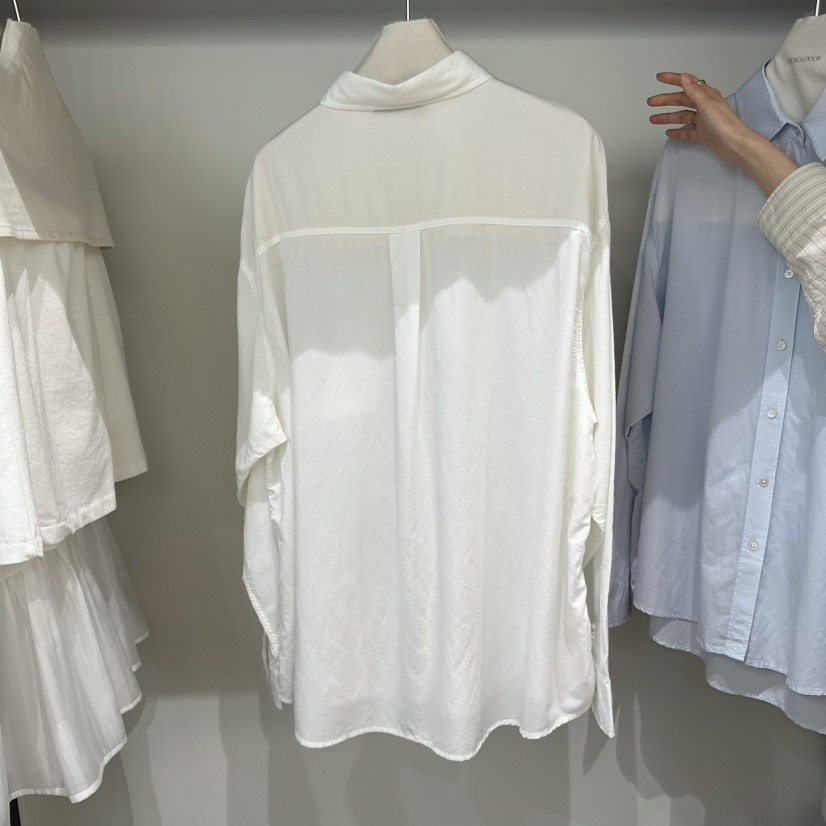 FRENCH DOOR韓國直郵㊣東大門實拍女裝新品人氣襯衫蕾絲衫FRENCH DOOR襯衫/蕾絲衫