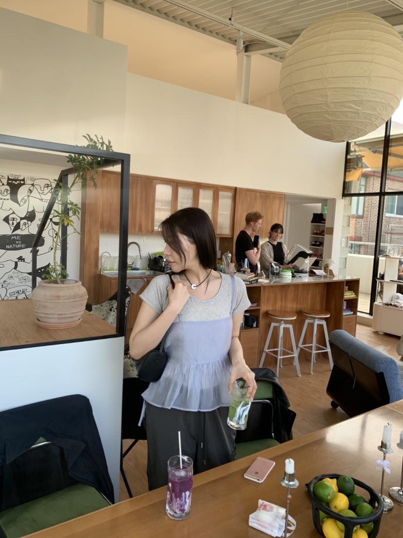 SILVER韓國㊣直郵東大門代購女裝新品推薦熱賣時尚吊帶背心SILVER吊帶/背心