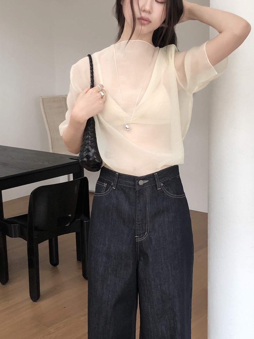 LE BUTTER東大門直郵女士新款人氣襯衫蕾絲衫不含內搭透明LE BUTTER襯衫/蕾絲衫