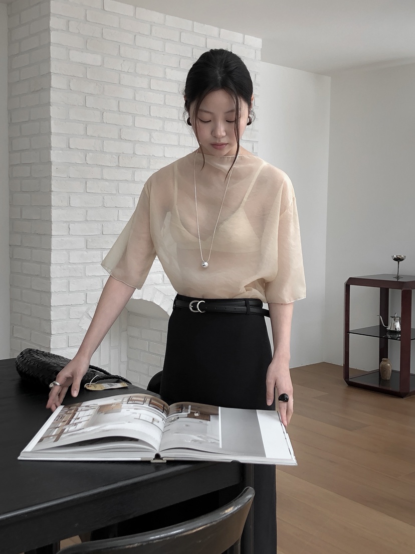 LE BUTTER東大門直郵女士新款人氣襯衫蕾絲衫不含內搭透明LE BUTTER襯衫/蕾絲衫